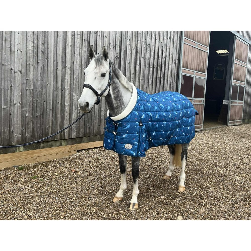 400g Heavyweight Stable Rug With Fleece Collar - Shark Print