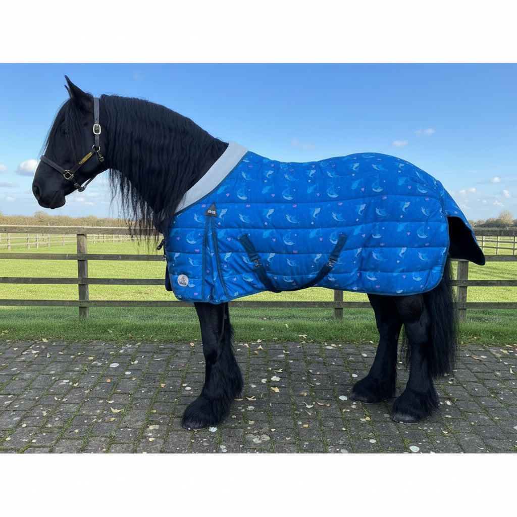 Heavy Horse 400g Stable Rug With Fleece Collar - Shark Print