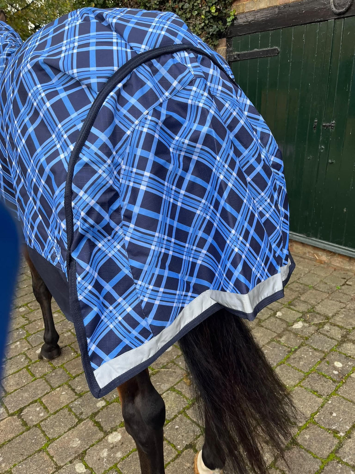 Middleweight 300g 1200D Combo Turnout Rug